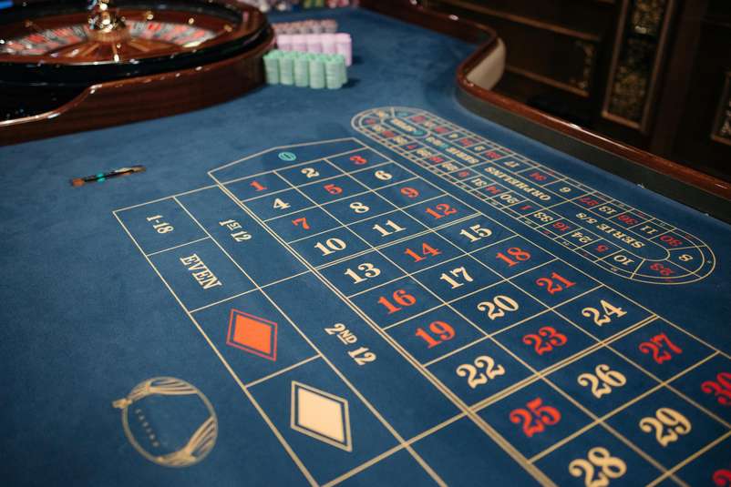 The Evolution of Gambling: A Comprehensive History of Online Casinos